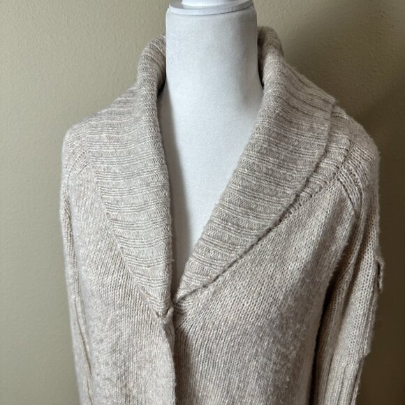 CABI Super Soft Long Line Cardigan Sweater w Pocket Detail Siz Small - Picture 4 of 10